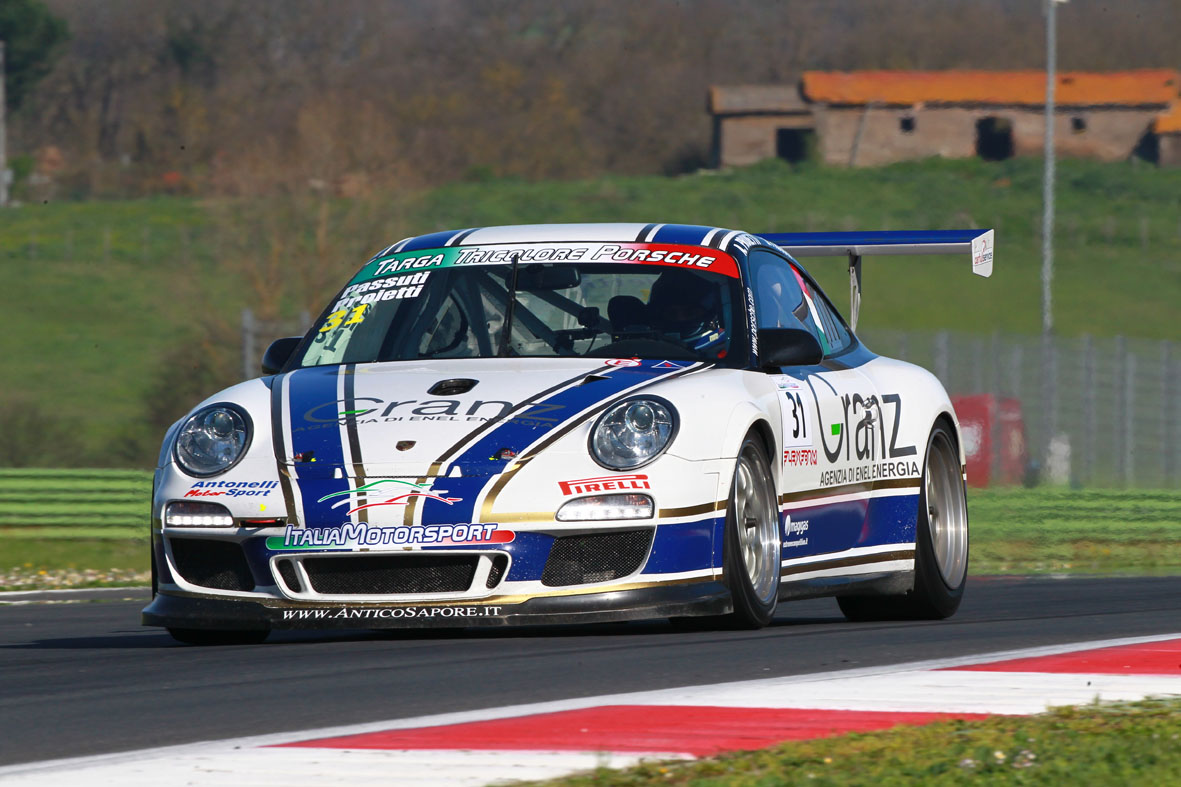 Angelo Proietti sigla la prima pole position della GT3 Cup