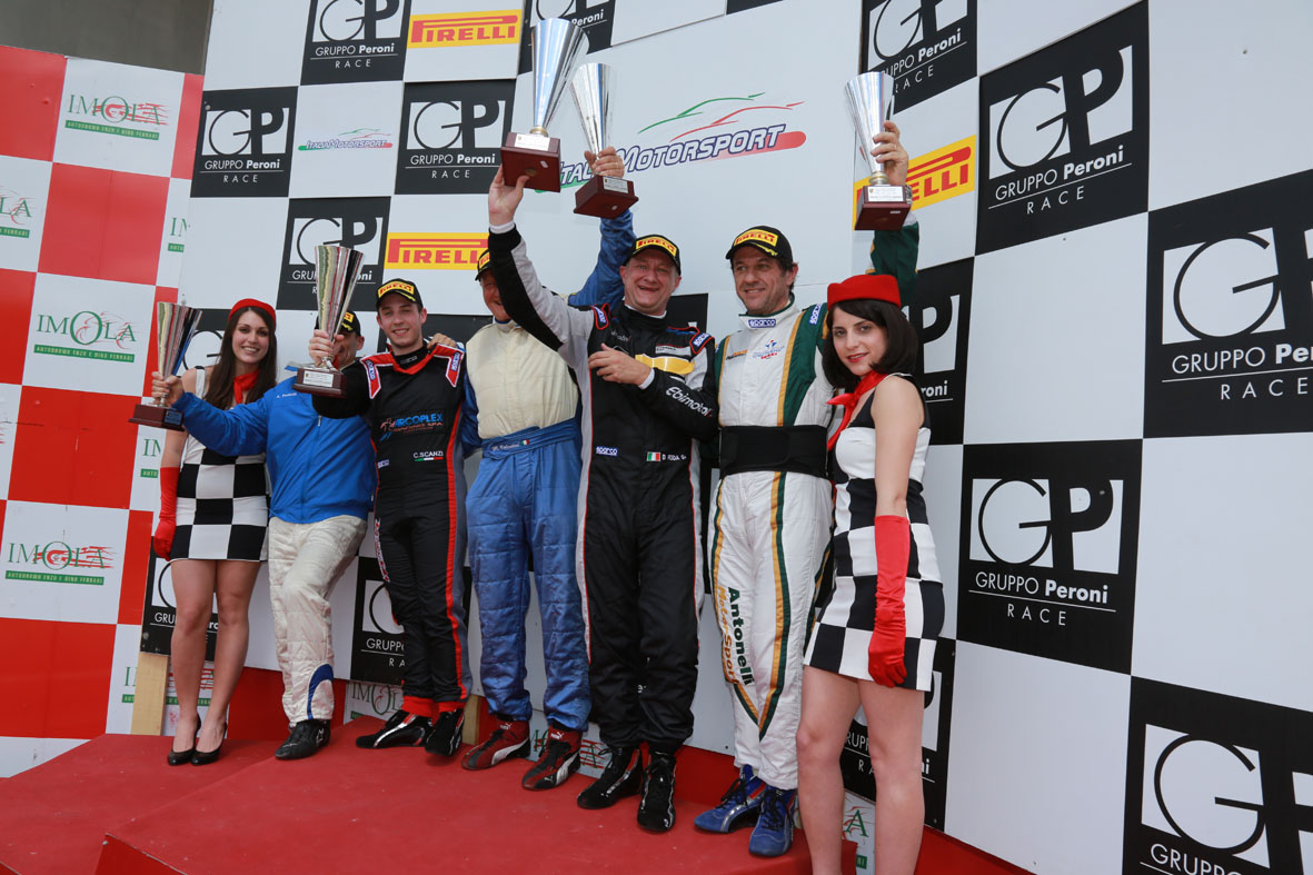 Un autorevole Roda vince la GT3 Cup tra i colpi di scena