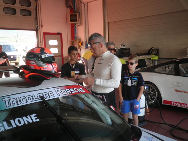 Ai box Ebimotors la famiglia Postiglione al gran completo