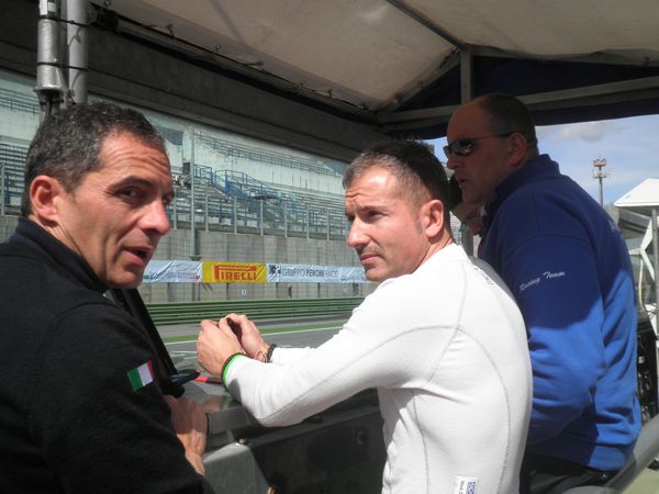 I ragazzi del muretto... dei box