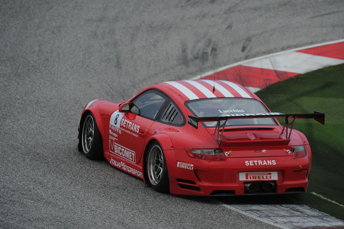 Lucchini mette in fila la concorrenza