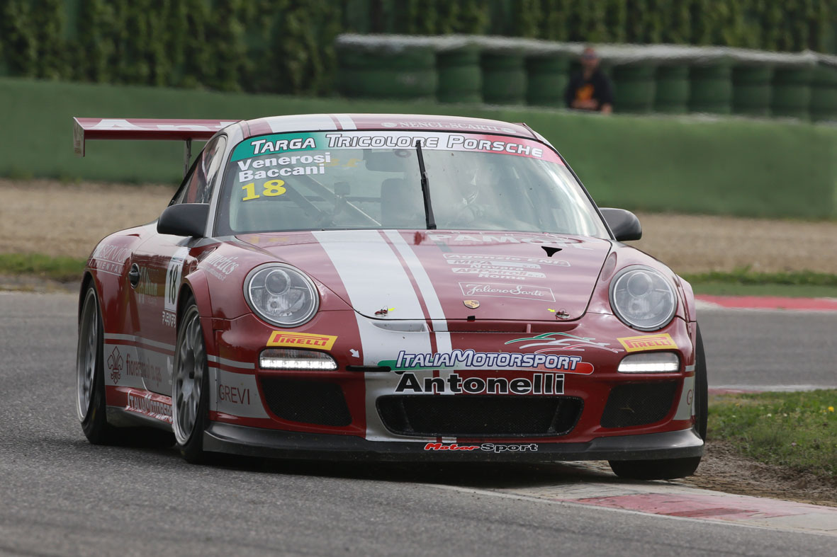 Podio sofferto per Paolo Venerosi 