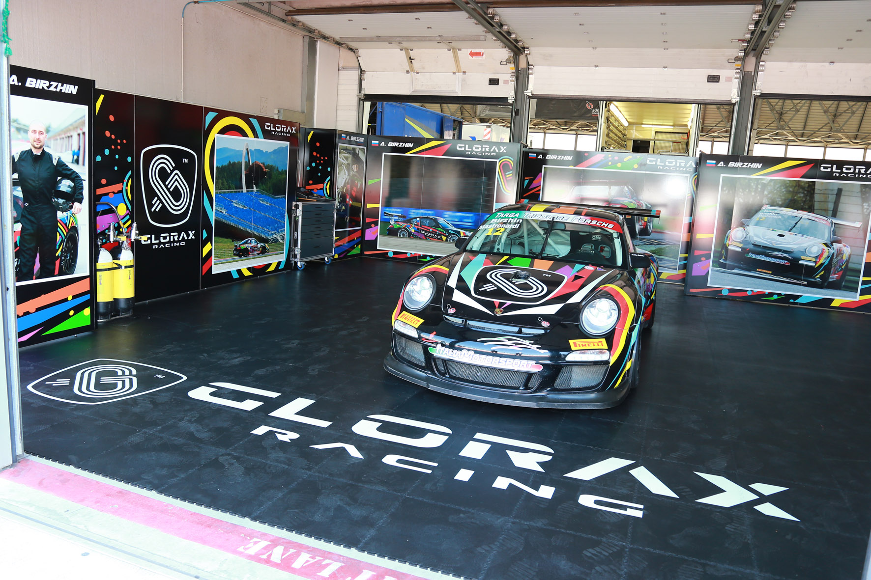 Glorax Racing, per il box allestimento al top